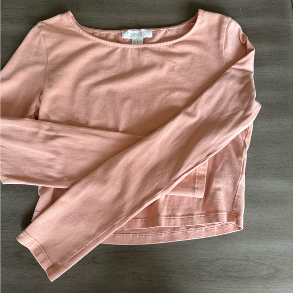 Forever 21, pink long sleeve. Lightly worn. Size medium. - Picture 1 of 1